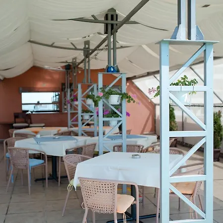Amiral 4*