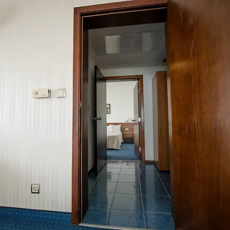 Amiral Hotel