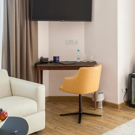 Amiral Hotel