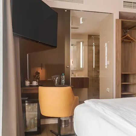Amiral Hotel