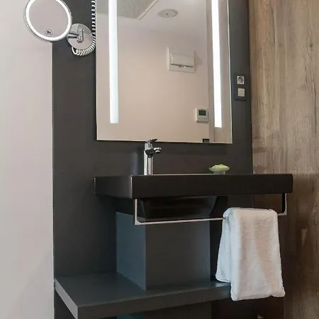 Amiral Hotel 4*