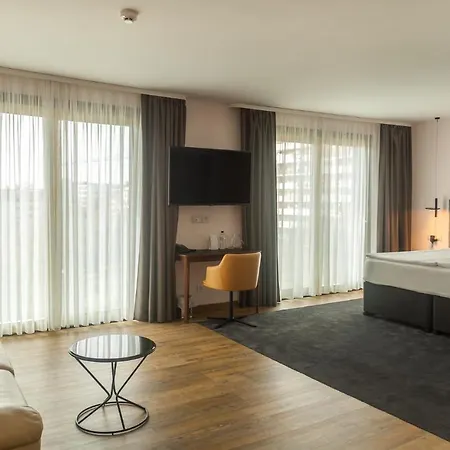 Hotel Amiral 4*