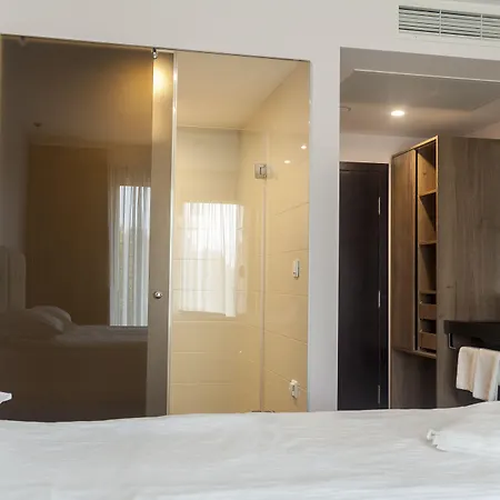 Hotel Amiral 4*