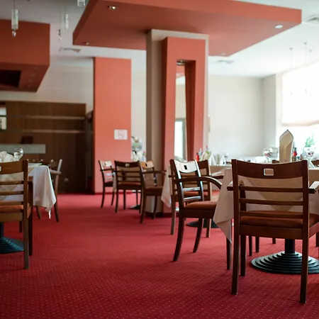 Amiral 4* فارنا